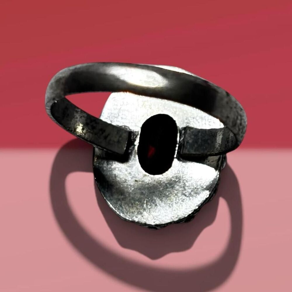 Unbranded Women's Silver and Black Jewellery - Picture 5 of 8